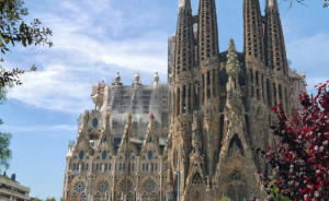 Zimowy City Break dla Młodzieży Hola Barcelona Wylot z Wielu Miast 2026