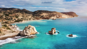 Młodzieżowy Obóz Cypr Limassol Wyspa Afrodyty 2026 Wylot z Krakowa